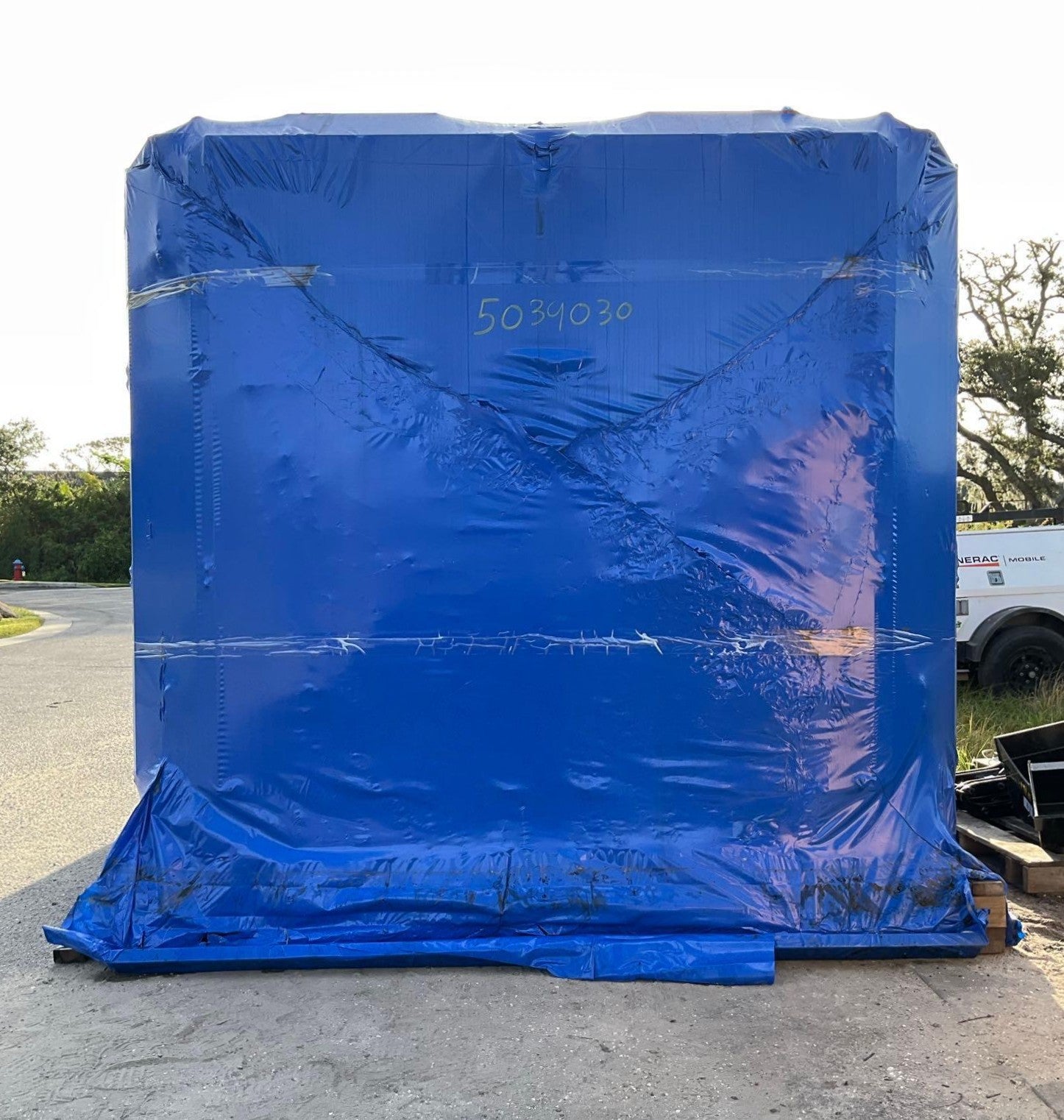 New / Unused Oil Cooler Radiator, 1.5 MW to 2.2 MW, Bar and Plate, 2 of 50 hp Motors with Fans, Hydraulic Cooler, Durastim, Diesel Brand, Frac Frack Cooling, DSII-19-01-090