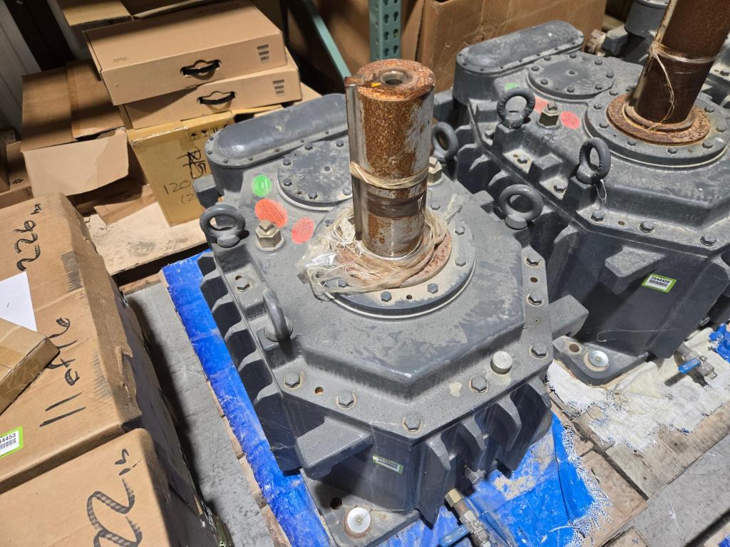 Falk Gear Drive For Cooling Tower, Matches With 150 HP WEG Motor (New / Unused), 2275CTAC2AU9-529 Year 2022 Type CTA 198hp Cooling Tower Enclosed Gear Drive. Ratio 9.5:1, Oil Capacity 8 Gallons. Input 1750rpm/Output184rpm, Texas