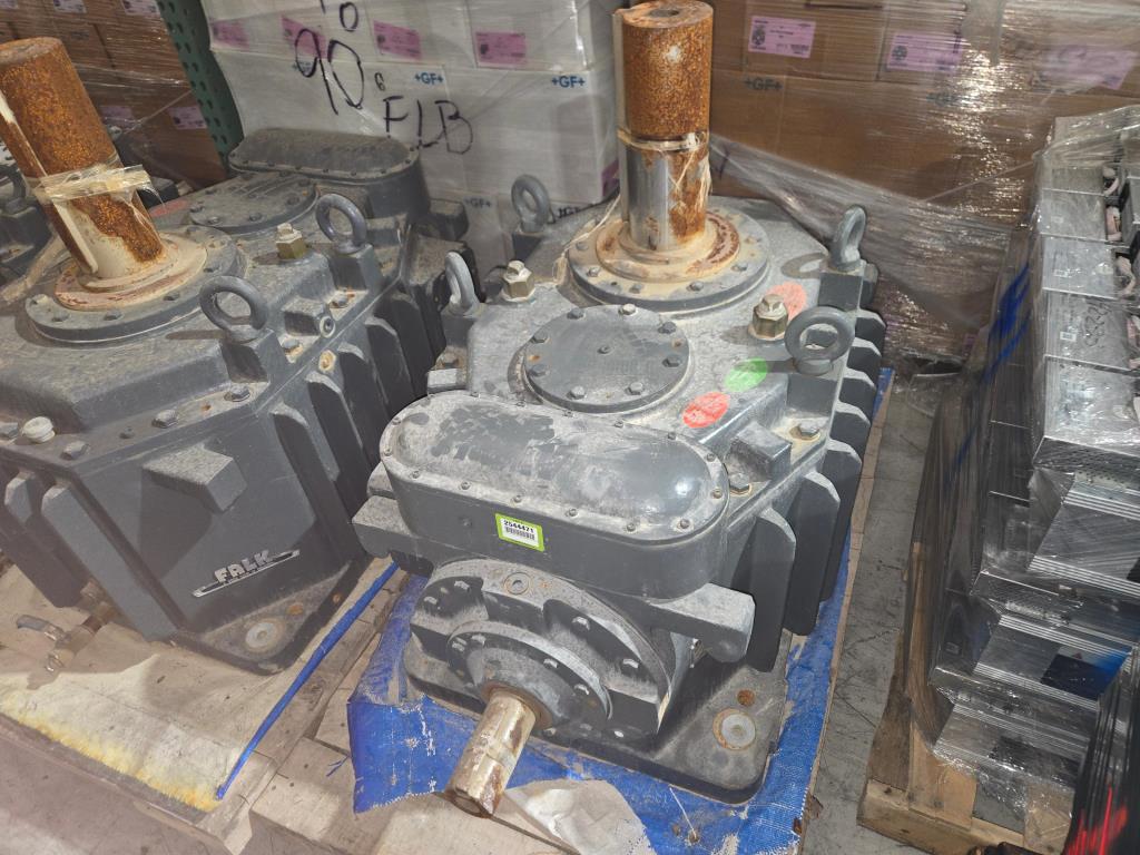 Falk Gear Drive For Cooling Tower, Matches With 150 HP WEG Motor (New / Unused), 2275CTAC2AU9-529 Year 2022 Type CTA 198hp Cooling Tower Enclosed Gear Drive. Ratio 9.5:1, Oil Capacity 8 Gallons. Input 1750rpm/Output184rpm, Texas