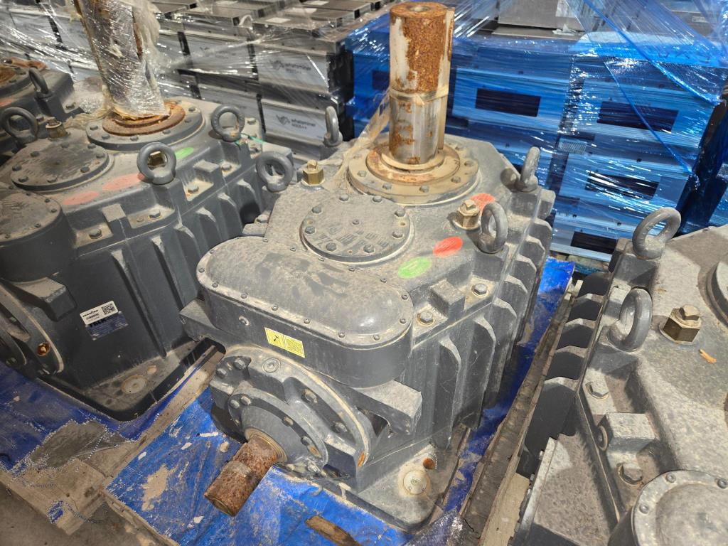 Falk Gear Drive For Cooling Tower, Matches With 150 HP WEG Motor (New / Unused), 2275CTAC2AU9-529 Year 2022 Type CTA 198hp Cooling Tower Enclosed Gear Drive. Ratio 9.5:1, Oil Capacity 8 Gallons. Input 1750rpm/Output184rpm, Texas