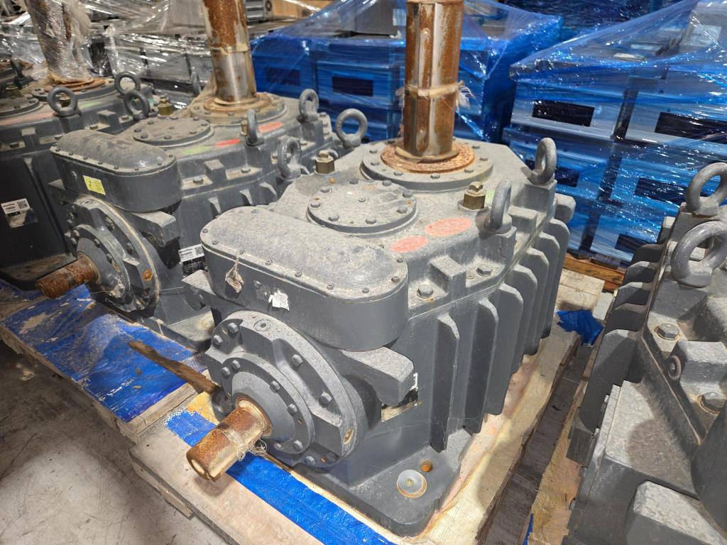 Falk Gear Drive For Cooling Tower, Matches With 150 HP WEG Motor (New / Unused), 2275CTAC2AU9-529 Year 2022 Type CTA 198hp Cooling Tower Enclosed Gear Drive. Ratio 9.5:1, Oil Capacity 8 Gallons. Input 1750rpm/Output184rpm, Texas
