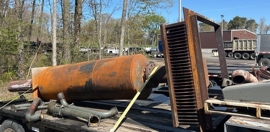 700 kW Continuous, Waukesha L7042GU Natural Gas Generator Set, only 1,199 hours!, 480Y / 277 Volts, 1,200 RPM, Radiator