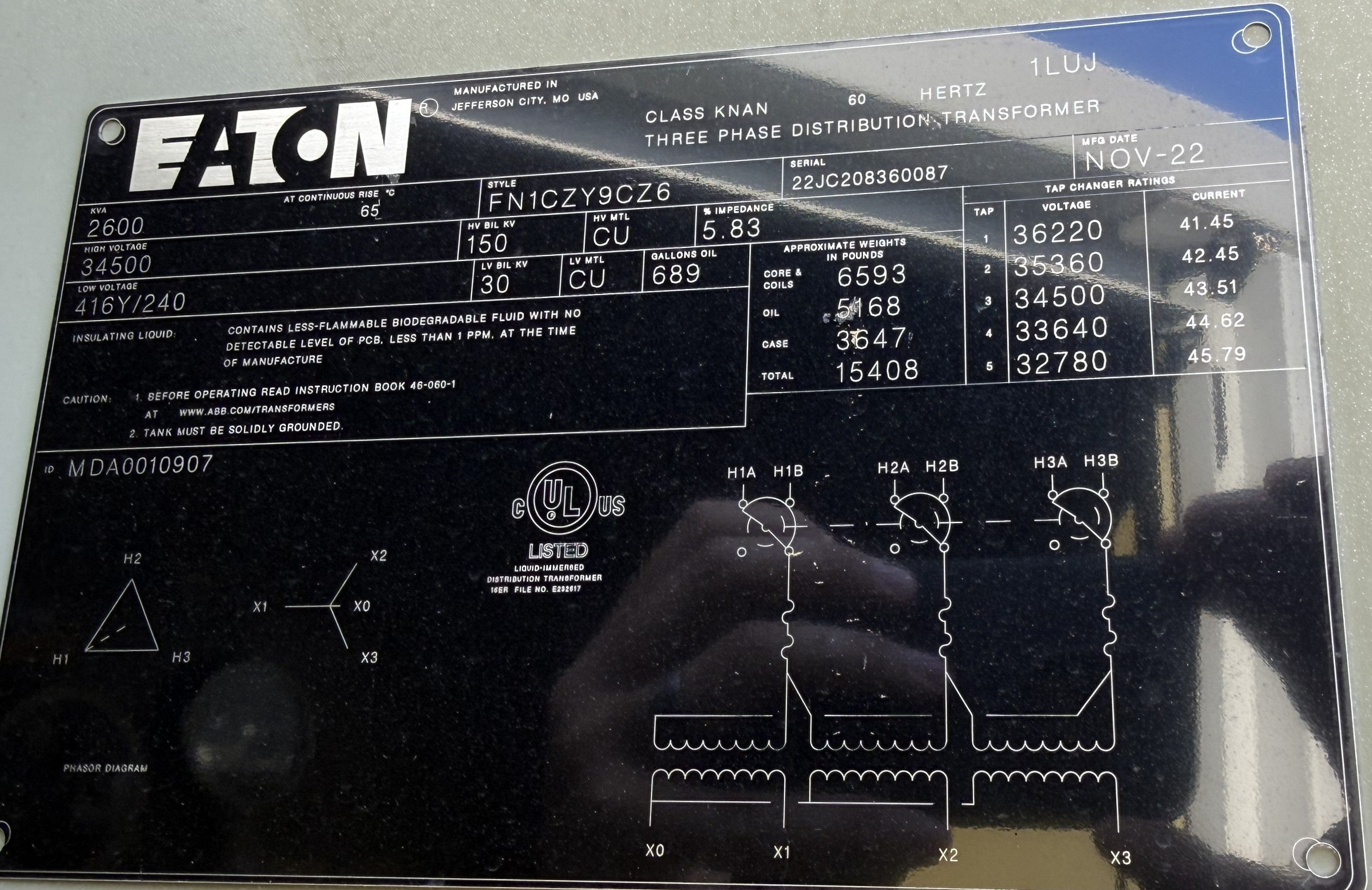 2,600 kVA Eaton Pad Mounted Transformer; HV 34,500; LV 416Y/240; FR3; Copper; Unused; SN 22JC208360087