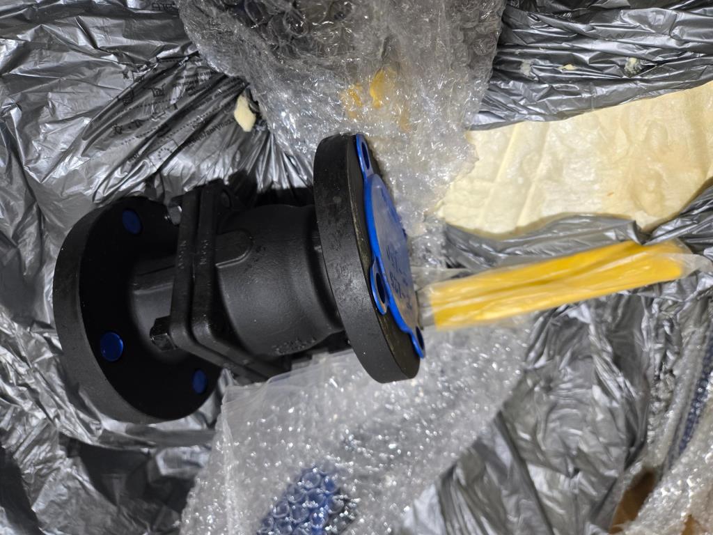 4" Ball Valve (New / Unused), Bray FlowTek 150400-11000CSJR-NN, Flanged, 316SS Stainless Ball, Stainless Stem, Carbon Steel Casing, Class 150, Texas,