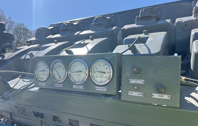 700 kW Continuous, Waukesha L7042GU Natural Gas Generator Set, only 1,199 hours!, 480Y / 277 Volts, 1,200 RPM, Radiator