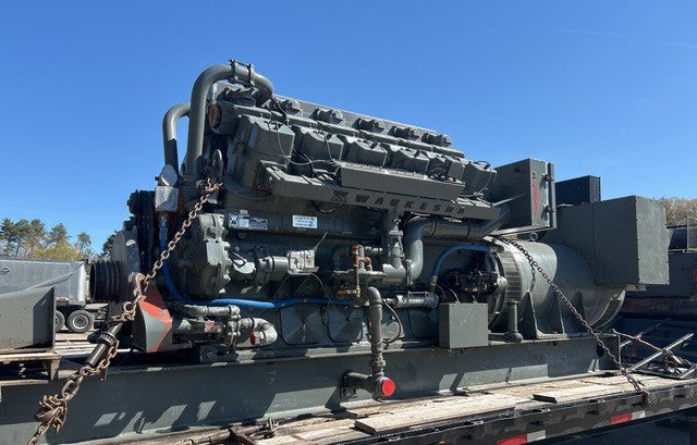 700 kW Continuous, Waukesha L7042GU Natural Gas Generator Set, only 1,199 hours!, 480Y / 277 Volts, 1,200 RPM, Radiator