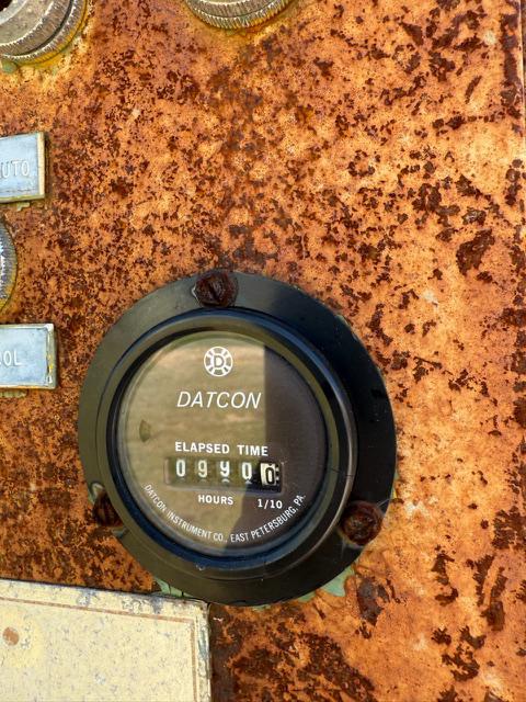 500 kW Continuous, Waukesha F2895GSIU Natural Gas Generator Set, Low 990 hours! 480Y / 277 Volts, 1,200 RPM, Radiator