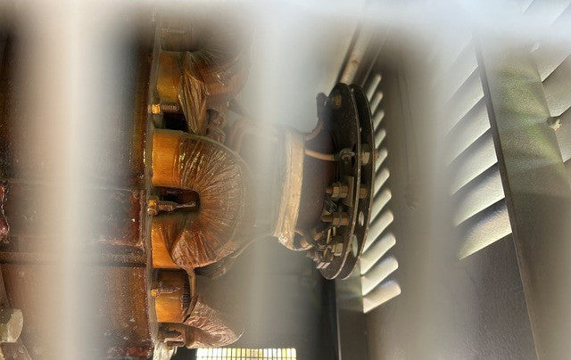 700 kW Continuous, Waukesha L7042GU Natural Gas Generator Set, only 1,199 hours!, 480Y / 277 Volts, 1,200 RPM, Radiator