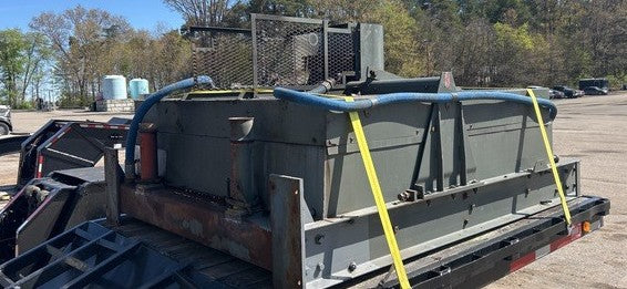 700 kW Continuous, Waukesha L7042GU Natural Gas Generator Set, only 1,199 hours!, 480Y / 277 Volts, 1,200 RPM, Radiator