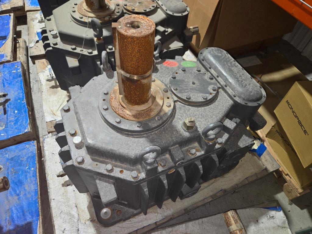 Falk Gear Drive For Cooling Tower, Matches With 150 HP WEG Motor (New / Unused), 2275CTAC2AU9-529 Year 2022 Type CTA 198hp Cooling Tower Enclosed Gear Drive. Ratio 9.5:1, Oil Capacity 8 Gallons. Input 1750rpm/Output184rpm, Texas