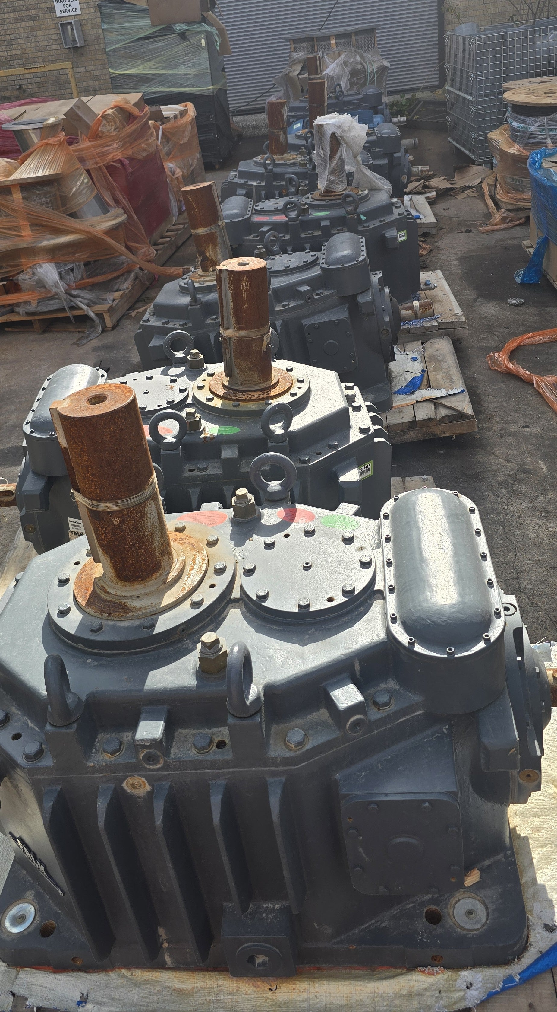 Falk Gear Drive For Cooling Tower, Matches With 150 HP WEG Motor (New / Unused), 2275CTAC2AU9-529 Year 2022 Type CTA 198hp Cooling Tower Enclosed Gear Drive. Ratio 9.5:1, Oil Capacity 8 Gallons. Input 1750rpm/Output184rpm, Texas