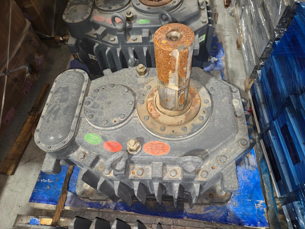 Falk Gear Drive For Cooling Tower, Matches With 150 HP WEG Motor (New / Unused), 2275CTAC2AU9-529 Year 2022 Type CTA 198hp Cooling Tower Enclosed Gear Drive. Ratio 9.5:1, Oil Capacity 8 Gallons. Input 1750rpm/Output184rpm, Texas