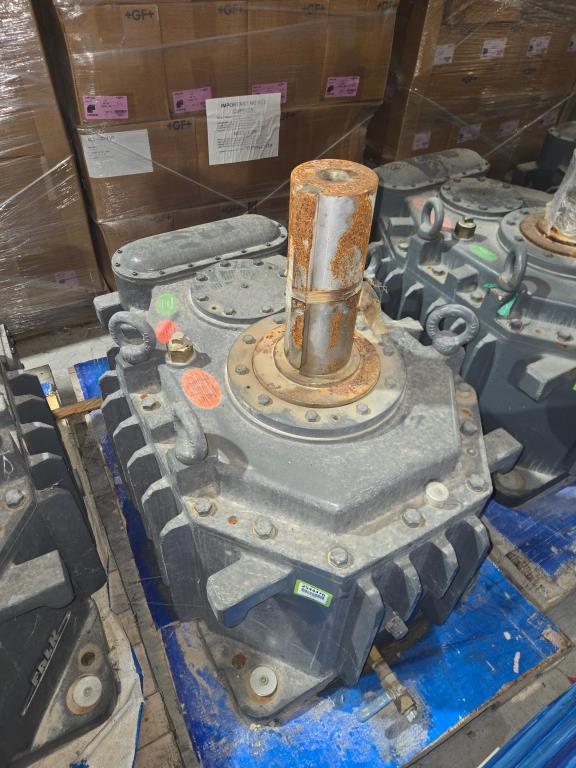 Falk Gear Drive For Cooling Tower, Matches With 150 HP WEG Motor (New / Unused), 2275CTAC2AU9-529 Year 2022 Type CTA 198hp Cooling Tower Enclosed Gear Drive. Ratio 9.5:1, Oil Capacity 8 Gallons. Input 1750rpm/Output184rpm, Texas