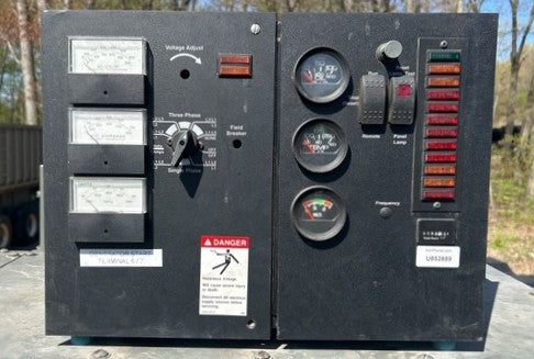 700 kW Continuous, Waukesha L7042GU Natural Gas Generator Set, only 1,199 hours!, 480Y / 277 Volts, 1,200 RPM, Radiator