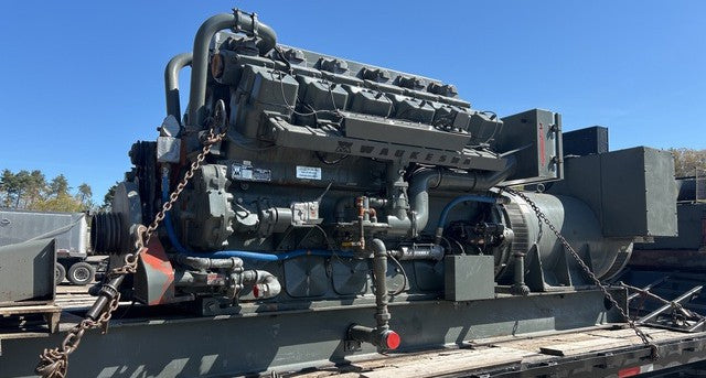 700 kW Continuous, Waukesha L7042GU Natural Gas Generator Set, only 1,199 hours!, 480Y / 277 Volts, 1,200 RPM, Radiator